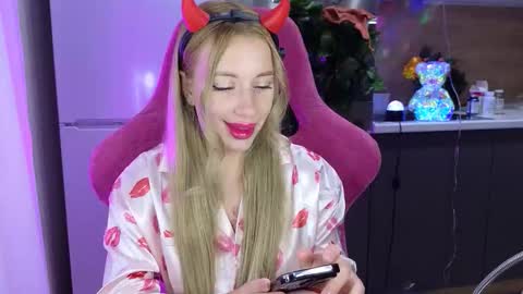 Alice  online show from January 15, 12:37 am