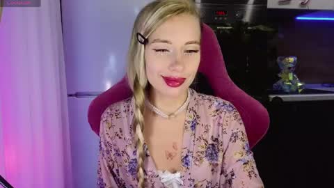 Alice  online show from May 29, 1:36 am