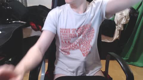 Snapshot of your_secret_johnny chatting on December 5, 12:30 am Ben Dover online show from December 5, 12:30 am