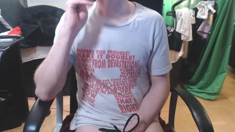 Snapshot of your_secret_johnny chatting on December 12, 3:32 am Ben Dover online show from December 12, 3:32 am