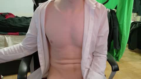 Snapshot of your_secret_johnny chatting on December 20, 3:19 pm Ben Dover online show from December 20, 3:19 pm