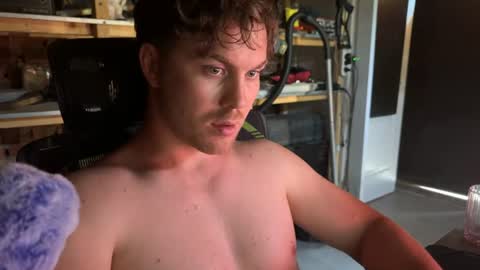 Snapshot of your_sexy_friends chatting on July 17, 10:44 am Vova online show from July 17, 10:44 am