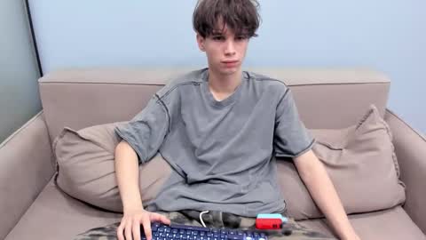 your_shy_guy online show from February 9, 6:56 pm