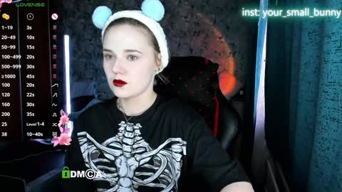 Molly online show from April 7, 2:01 am