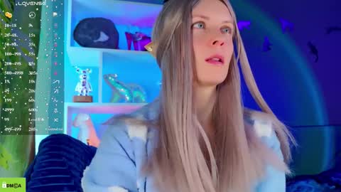 Snapshot of your_spring chatting on March 21, 8:52 am your_spring online show from March 21, 8:52 am