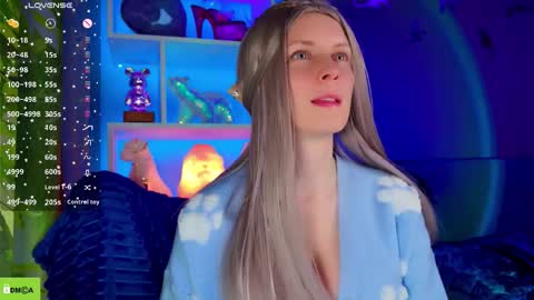 Snapshot of your_spring chatting on March 27, 11:15 pm your_spring online show from March 27, 11:15 pm