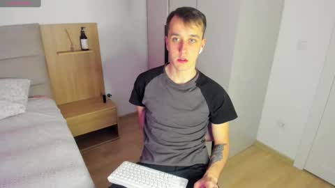 Alex online show from February 27, 8:28 am