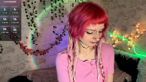 Snapshot of your_sweetpussy chatting on May 17, 7:43 pm Anya online show from May 17, 7:43 pm