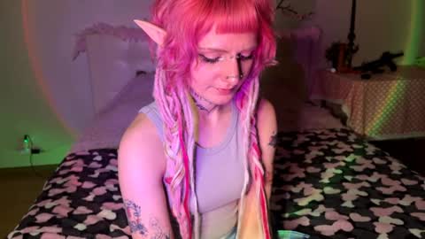 Snapshot of your_sweetpussy chatting on May 31, 8:10 pm Anya online show from May 31, 8:10 pm