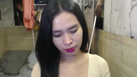 your_twinkletoes18 online show from April 1, 3:42 pm