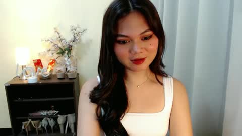 Hi its me Yna online show from February 21, 1:11 pm