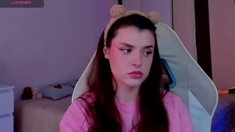 Anikka online show from February 17, 10:23 am