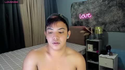 yourasian_bradley online show from February 13, 5:03 am