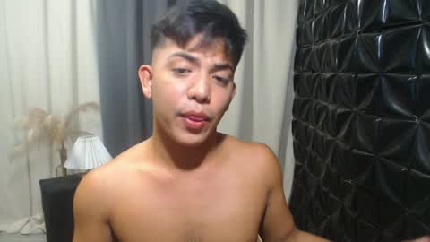 yourasian_bradley online show from May 19, 2:01 pm