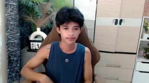 yourasian_eric online show from February 15, 4:25 pm