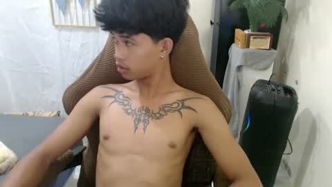 yourasian_eric online show from July 19, 5:00 am