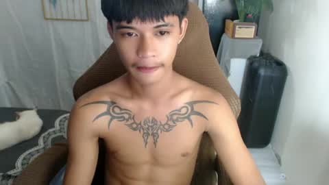 yourasian_eric online show from July 21, 4:20 pm