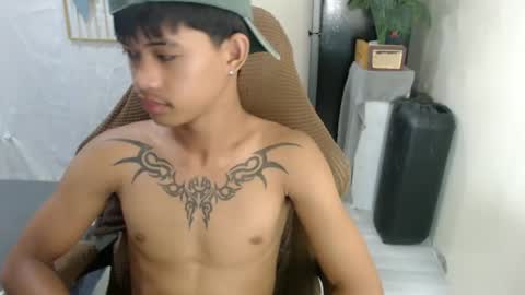 yourasian_eric online show from July 22, 5:10 am