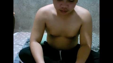 yourasian_lover29 online show from February 26, 1:43 pm