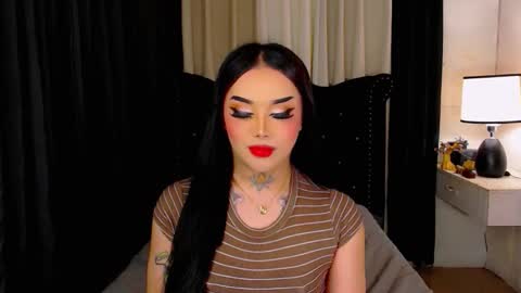 kim online show from December 14, 12:27 am