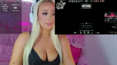 YourBlondeDoll online show from July 17, 8:14 pm