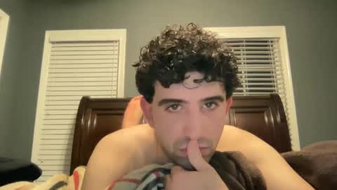 Snapshot of yourboyb1 chatting on December 4, 4:43 am yourboyb1 online show from December 4, 4:43 am