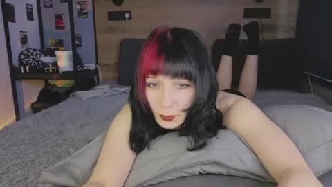 Snapshot of yourcutiegoth chatting on May 15, 11:34 pm Vasilisa online show from May 15, 11:34 pm