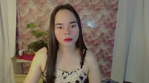 Snapshot of yourdreamgirljenelyn chatting on May 11, 2:28 am Alice online show from May 11, 2:28 am