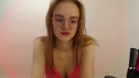 Lana online show from November 15, 6:15 pm