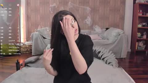 Mary online show from November 2, 10:17 am