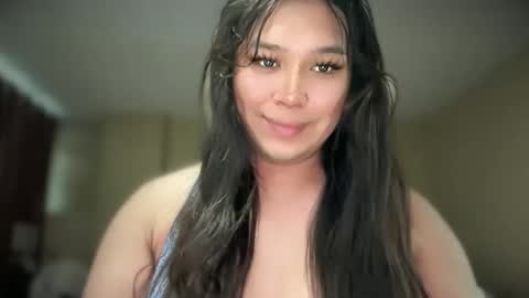 yourfairy_amoreen online show from December 16, 10:15 pm