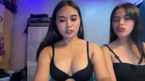 Snapshot of yourfantasyyy_ chatting on April 8, 10:37 am yourfantasyyy_ online show from April 8, 10:37 am