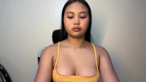 Snapshot of yourfantasyyy_ chatting on May 15, 8:54 am yourfantasyyy_ online show from May 15, 8:54 am