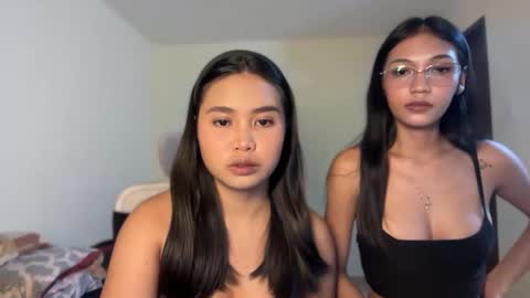 Snapshot of yourfantasyyy_ chatting on May 21, 9:00 pm yourfantasyyy_ online show from May 21, 9:00 pm
