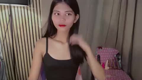 Snapshot of yourfavoratevivian chatting on February 18, 10:50 pm Vivian online show from February 18, 10:50 pm