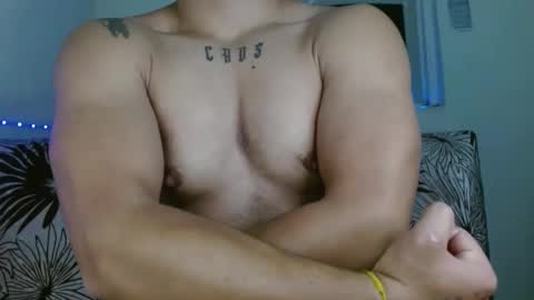 yourfavorite_bigclit online show from September 23, 10:40 am