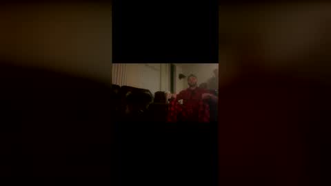 Snapshot of yourfavoritebartender chatting on February 2, 11:09 am Hey Im Justin online show from February 2, 11:09 am