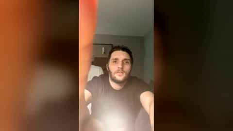 Snapshot of yourfavoritebartender chatting on February 12, 11:49 am Hey Im Justin online show from February 12, 11:49 am