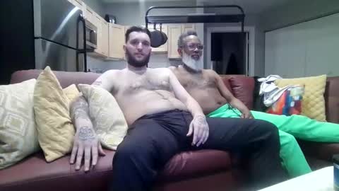 Snapshot of yourfavoritebartender chatting on March 4, 10:32 am Hey Im Justin online show from March 4, 10:32 am