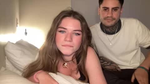 yourgirlaurora online show from May 13, 2:09 am