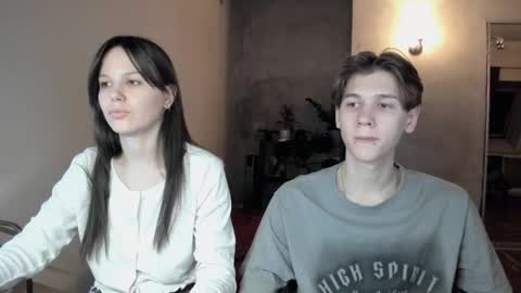 Snapshot of yourher0in chatting on October 30, 12:06 pm Aida online show from October 30, 12:06 pm