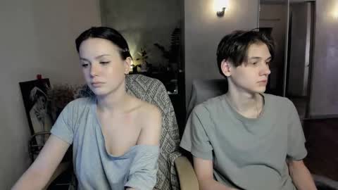 Snapshot of yourher0in chatting on November 14, 11:42 am Aida online show from November 14, 11:42 am