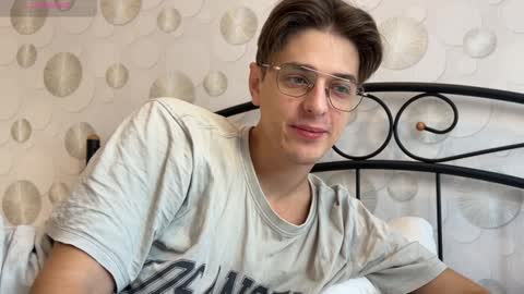 Chris online show from December 20, 7:12 am