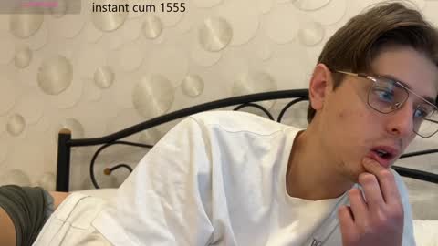 Chris online show from January 4, 7:24 am