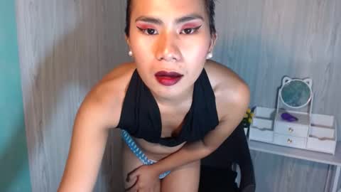 Mauie  online show from February 28, 7:35 pm