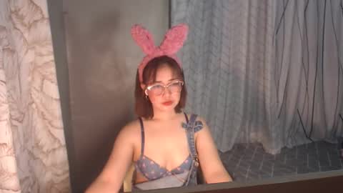 Snapshot of yourhotyash_ chatting on April 10, 12:32 pm yourhotyash_ online show from April 10, 12:32 pm