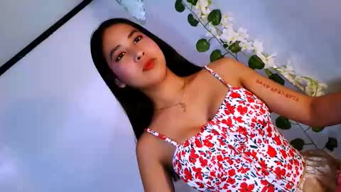 Snapshot of yourhumiliationgirl chatting on November 10, 4:44 am yourhumiliationgirl online show from November 10, 4:44 am