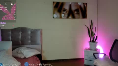 yourlittlefantasyy online show from July 28, 6:20 pm