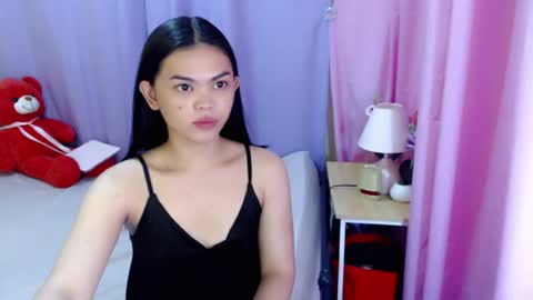 Snapshot of yourlovelytranspinay chatting on July 14, 12:57 am your lovely Dina online show from July 14, 12:57 am