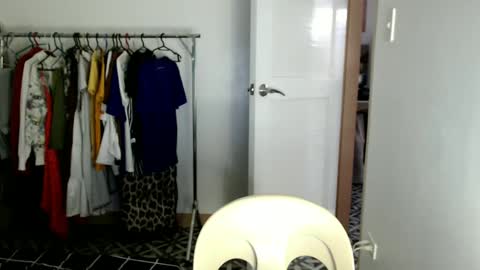 tifanny online show from January 15, 4:15 am